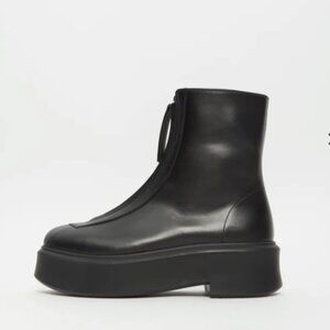 The ROW blk ankle zip boots size 35.5